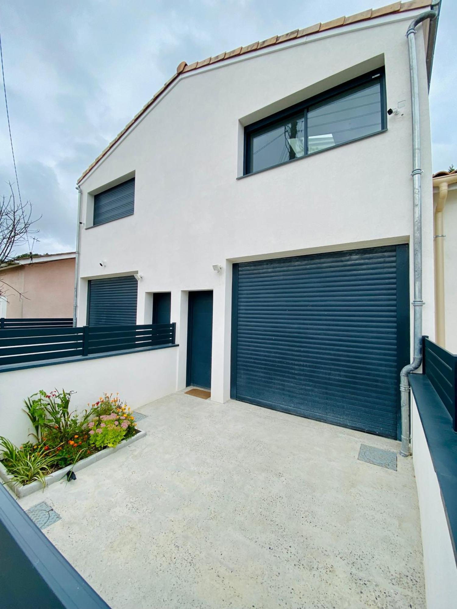 Maison Arkea Arena, Menage Et Draps Compris 플로이락 외부 사진